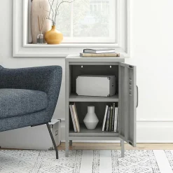Wohnen Kommoden<Abschließbare Türen-Kommode im Spind Look - Melanje