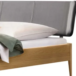 Wohnen Betten<Bett aus Massivholz Eiche Hell - Borna