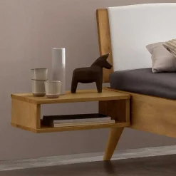Wohnen Betten<Bett aus Wildeiche mit Kunstleder - Cubus