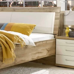 Wohnen Betten<Bett Neriman mit Bettkasten im Kopfteil