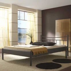 Wohnen Betten<Bett Regina aus Metall