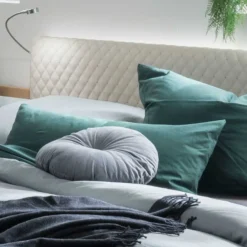 Wohnen Betten<Bettanlage komplett - modernes Design - Crascanu (dreiteilig)