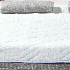 Wohnen Sofas|Betten<Bettsofa zum Ausklappen in hellem Silbergrau - Tropez