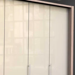 Wohnen Kleiderschränke<Breiter Falttüren-Schrank in Creme - Rativian