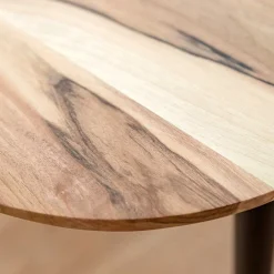 Wohnen Tische<Couchtisch aus Massivholz Nussbaum - Continento