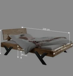 Wohnen Betten<Designbett aus Eichenbalken mit Metallfüßen - Frenanda