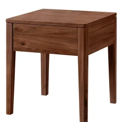 Wohnen Betten<Doppelbett aus Nussbaum mit Stahlfüßen - Gedessa