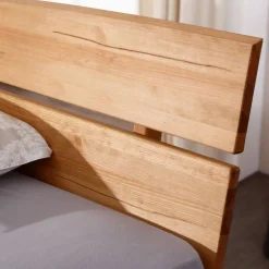 Wohnen Betten<Doppelbett mit Kufengestell aus Holz - Kalastania