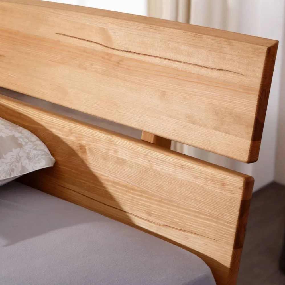 Wohnen Betten<Doppelbett mit Kufengestell aus Holz - Kalastania