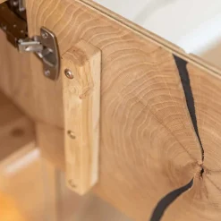 Wohnen Vitrinen<Eichenholz Vitrine mit Hirnholz Applikation - Deruta