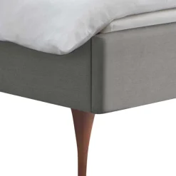 Wohnen Betten<Elegantes Polsterbett in Grau und Kernbuche - Silka