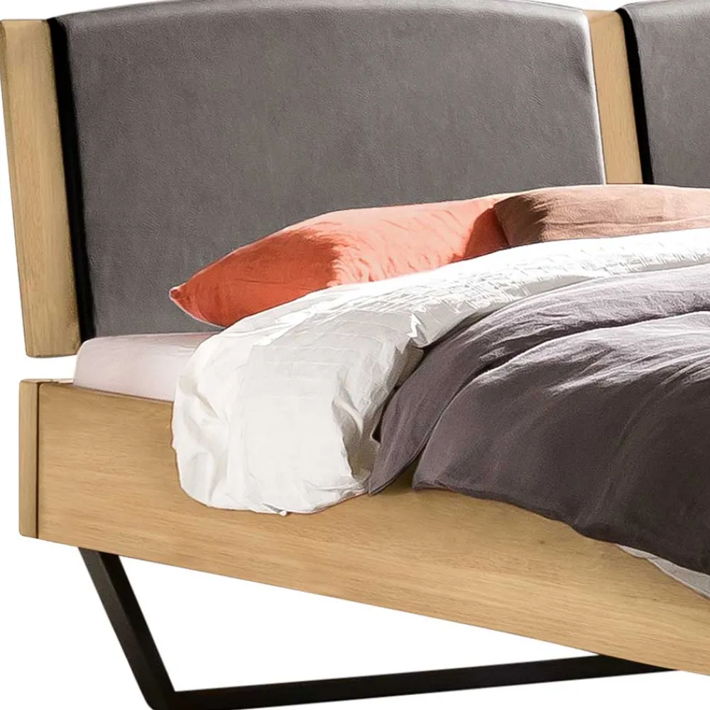 Wohnen Betten<Industrial Bett aus heller Eiche - Ezianas