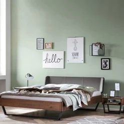 Wohnen Betten<Industrial Doppelbett in Nussbaum Braun - Lavrin