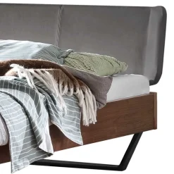 Wohnen Betten<Industrial Doppelbett in Nussbaum Braun - Lavrin