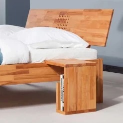 Wohnen Betten<Massivholz Bett Narkondam aus Kernbuche