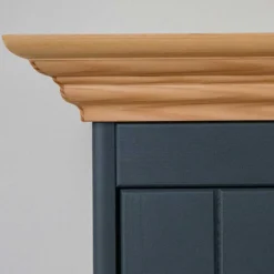 Wohnen Highboards|Vitrinen<Modern Country Highboard in Grau & Kiefer - Eromsia