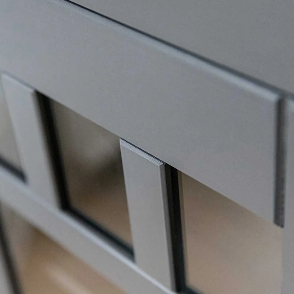 Wohnen Highboards|Vitrinen<Modern Country Highboard in Grau & Kiefer - Eromsia