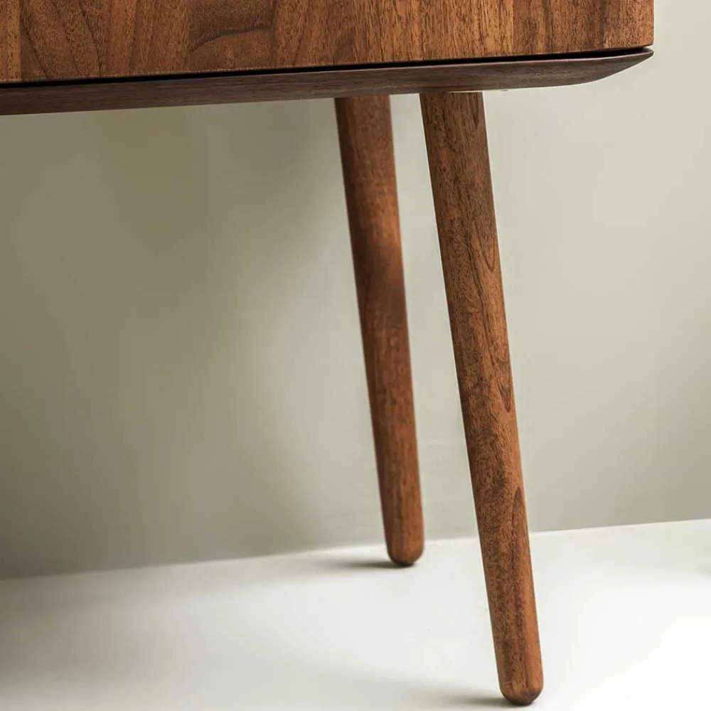 Wohnen Highboards<Retro Chic Highboard aus Nussbaum - Rivossa