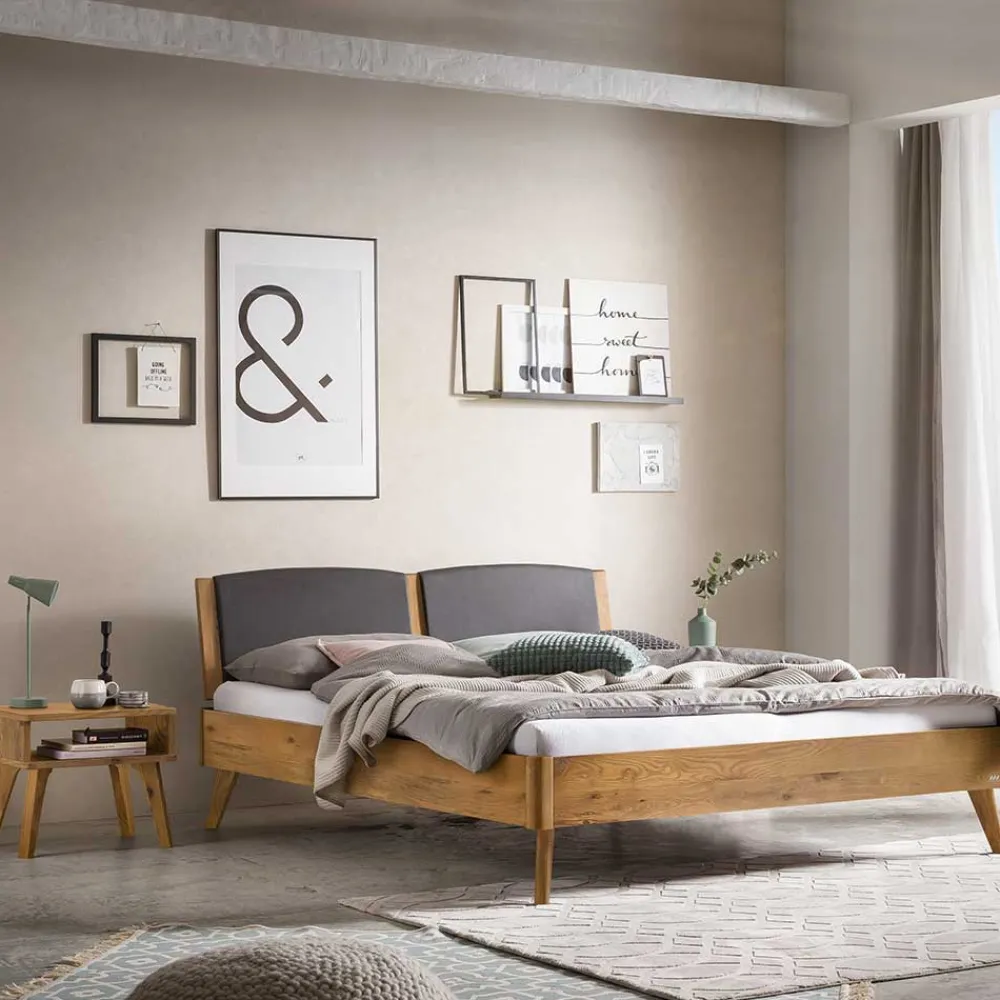Wohnen Betten<Wildeiche Bett mit Kopfteilpolstern in Grau - Luxuria