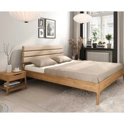 Wohnen Betten<Wildeiche Holzbett mit Polsterkopfteil in Beige - Favorite